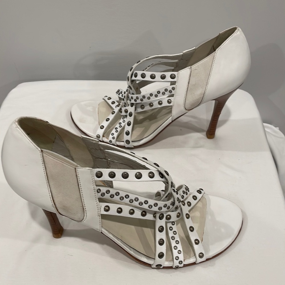 Stuart Weitzman size 8.5, White heels